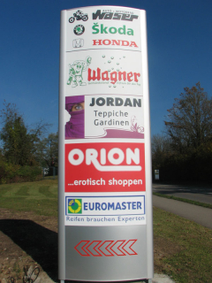 Gemeinschaftspylon-Tiengen.jpg